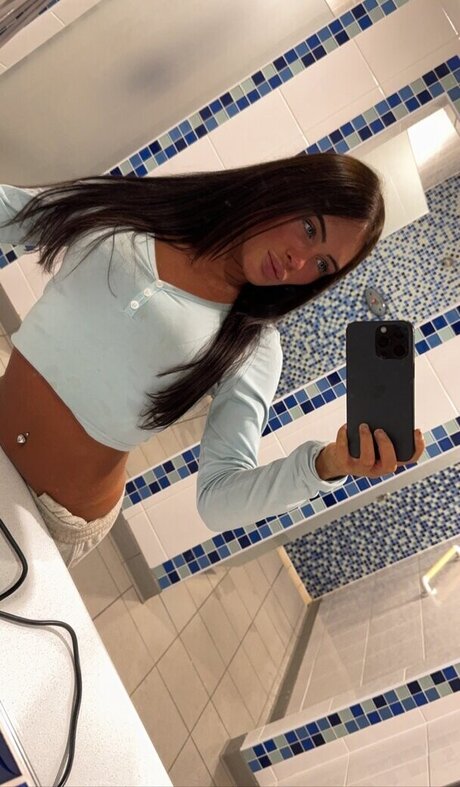 Ciara Wilmot free model images