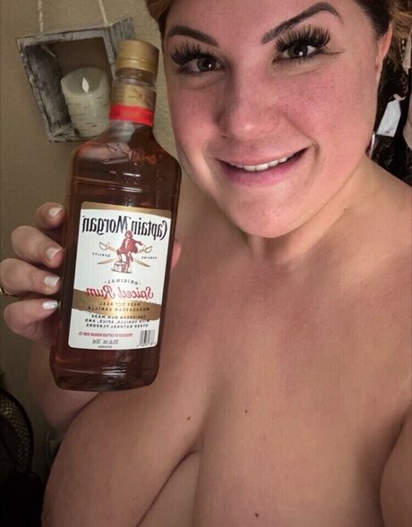 Jade Jenavie star pretty galleries