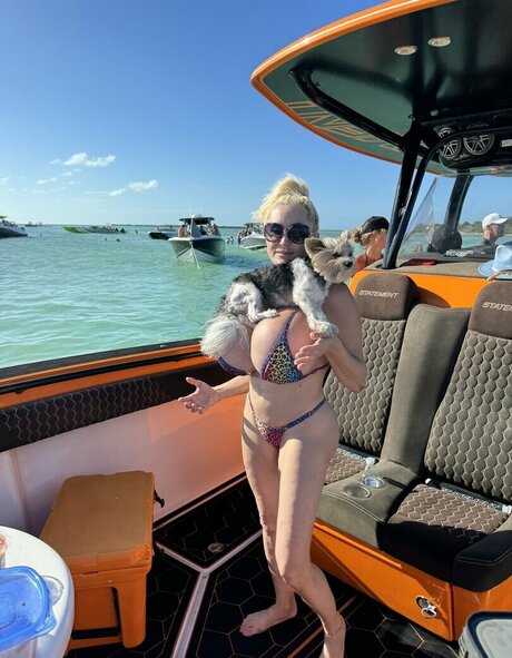 Tammy H The Realtor pornstar xxx photos