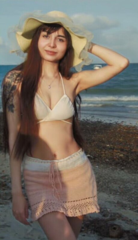 Offcbzs model naked pictures