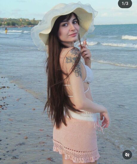 Offcbzs star naked photo