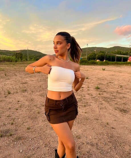 Sara Esp sito pornstar beautiful picture