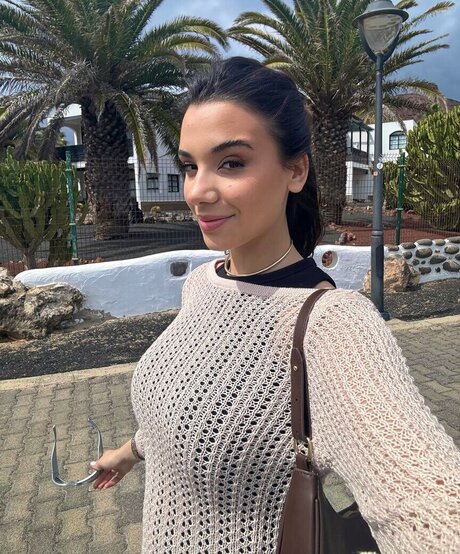 Sara Esp sito model nice pic