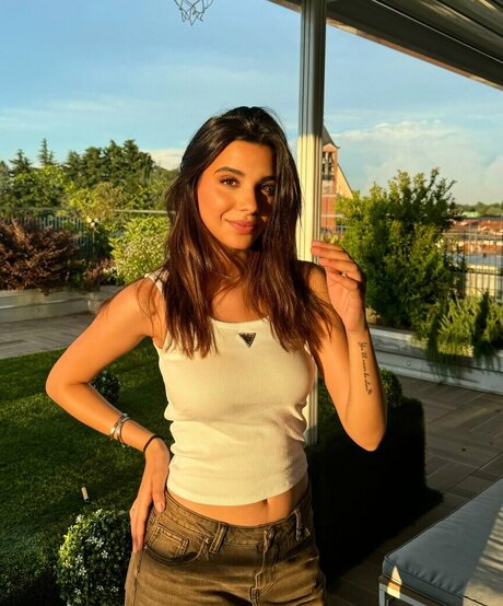 Sara Esp sito art model pictures