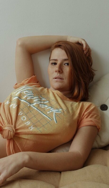 Mariah De Moraes star naked pics