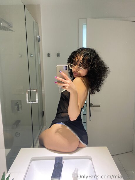 miaxrain nude star pictures