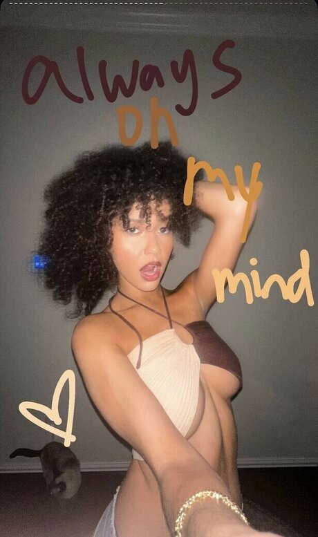 Megan Botnick hd model gallery