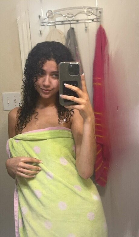 Megan Botnick hot star photos