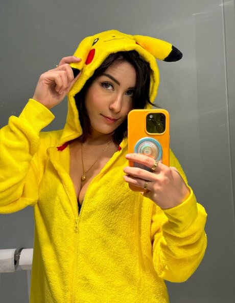 CptPuffy model photo