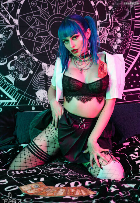 Jewelz Blu nude model galleries