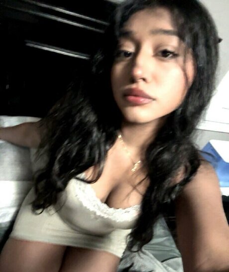 tftuelips nice model photo