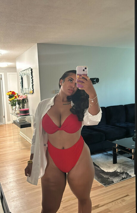 MsBeatDaEgg xxx star pictures