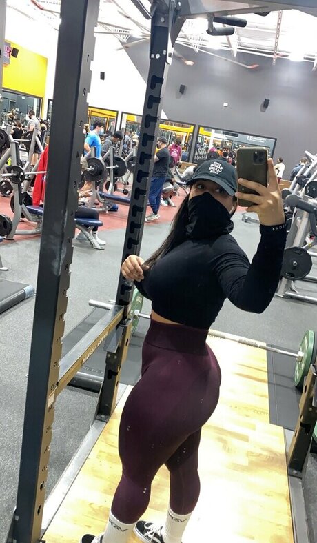 MsBeatDaEgg pornstar top photo