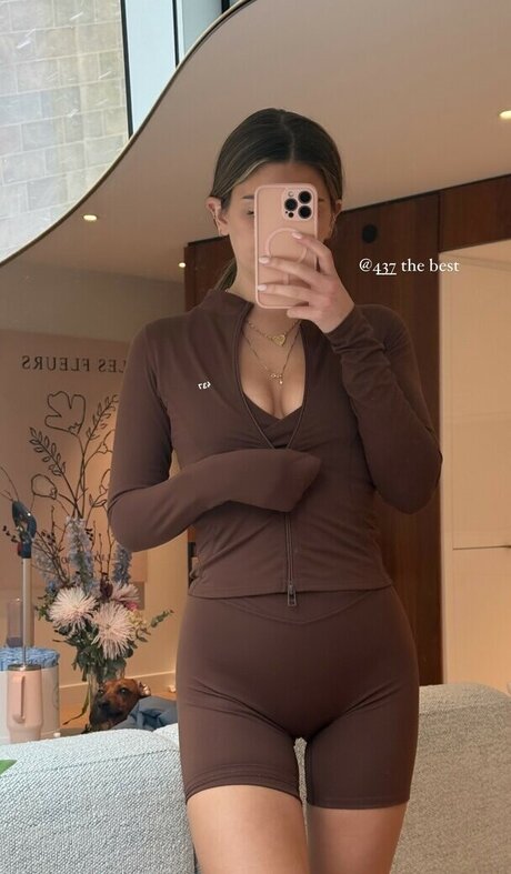 Carla Bezanson model art image