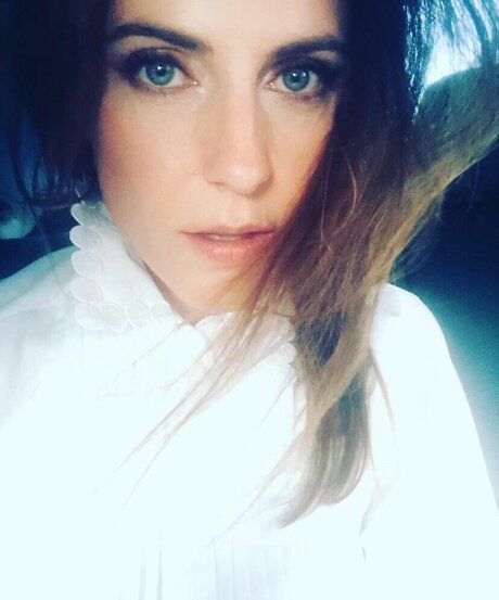 Antje Traue pretty model images