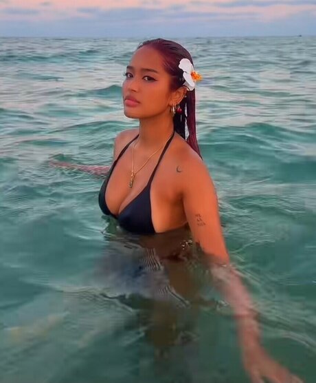 Bao Chii model perfect pics