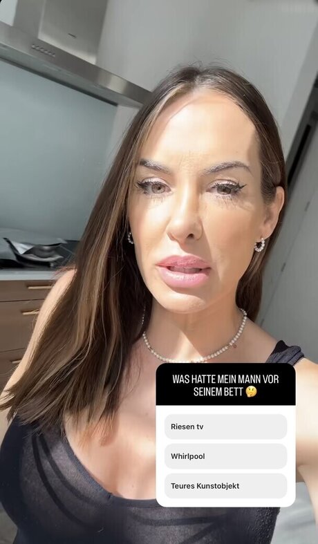 Anna Maria Ferchichi pornstar sexy photo