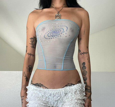 Coco Huang star exclusive photo