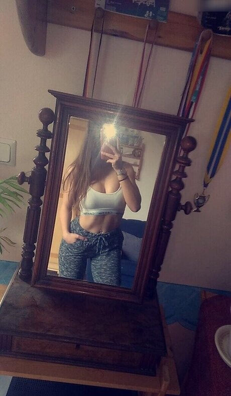 Luna0401 top model img