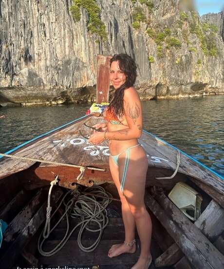 Vendewaa adult star photo