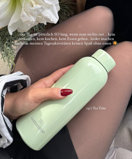 Vendewaa pretty pornstar photo