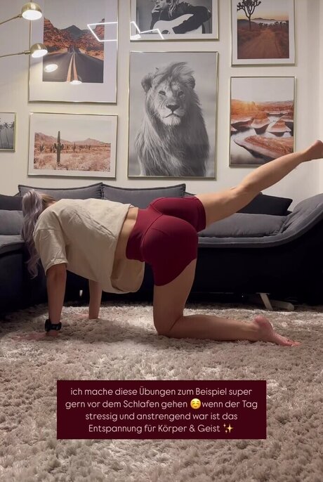 Julia Baessler model hd photo