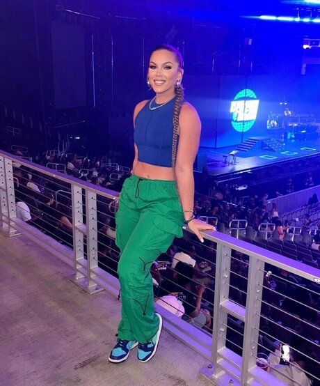 bfitntrain star naked pic