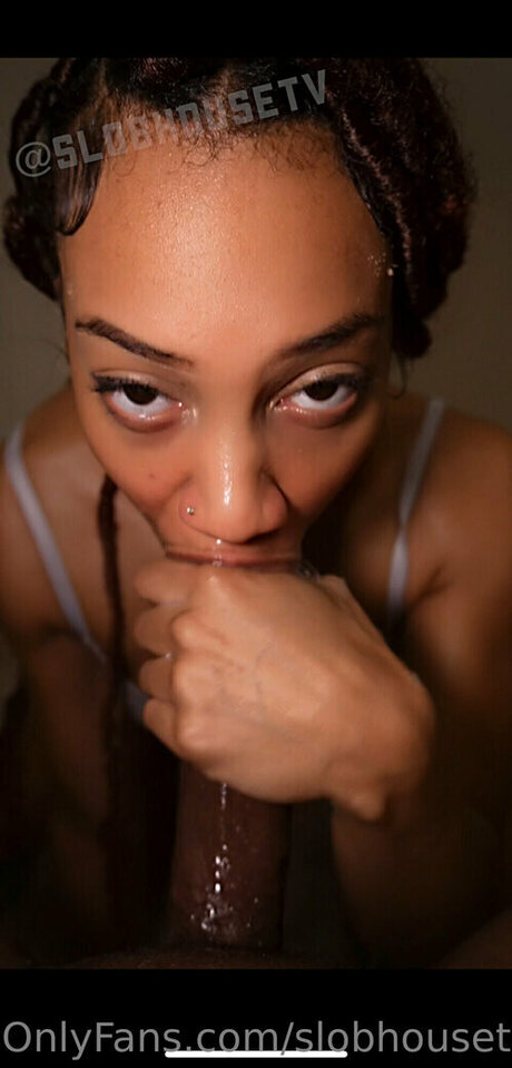 Slobhouse sexy actress photo