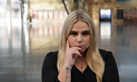 Wollnys sexy actress pics