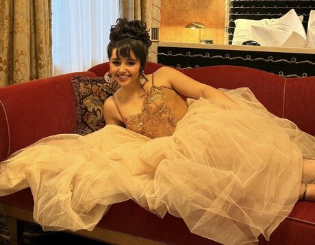 Alessandra Mele sexy model photo