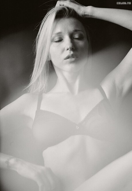 Natalie Avo_ beautiful model photos