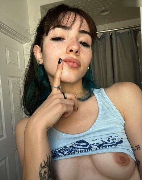 Kennedy Jaye porn star images