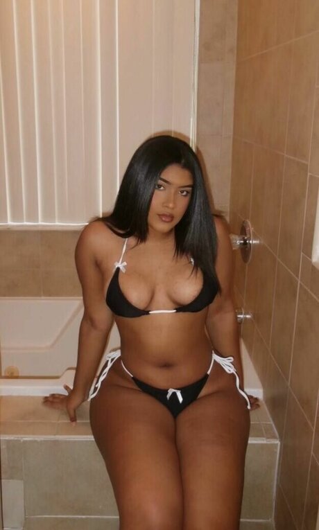 paolala a erotic actress pics