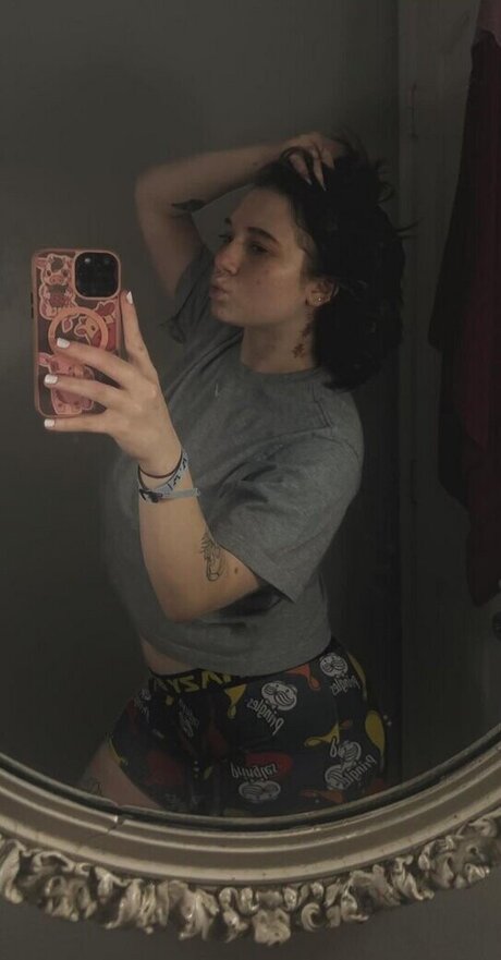 Caiidenn nudes actress images