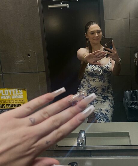 Caiidenn model adult photos