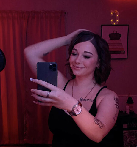 Caiidenn porn actress photo