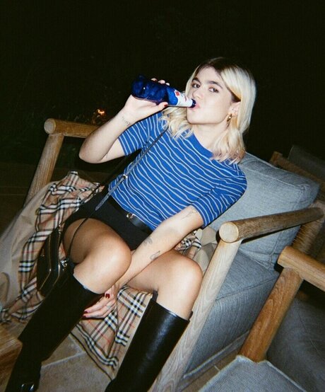 Molly Gallagher model pornographic images