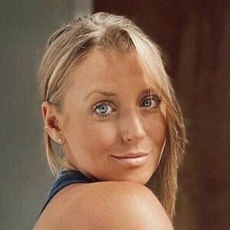 Katherine Heppner model exclusive photo