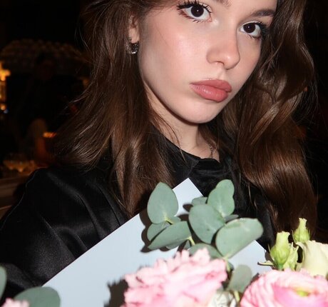 sosihue model naked pics