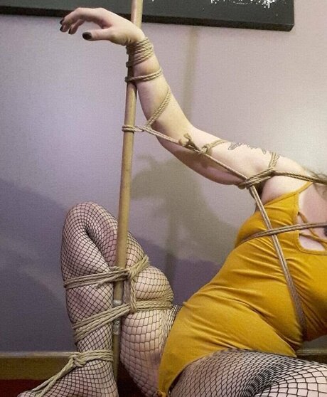 Riley Ramone hd pornstar photos