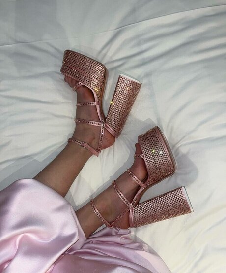 Nicky Passarella perfect actress image