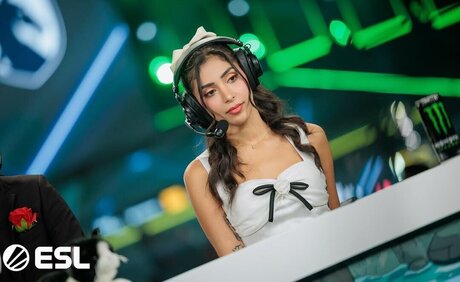 Mira Ephey Riad free pornstar img