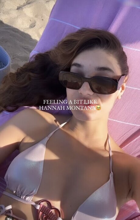 Sarah Posch exclusive star gallery