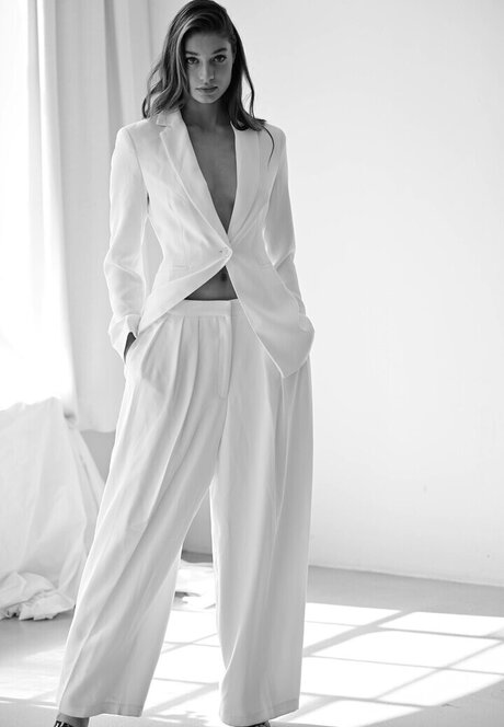 Sarah Posch hot star pic