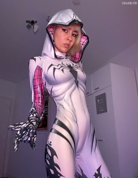 Svperdone naked actress pics