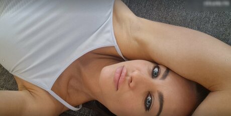 LeniYoung star high quality archive