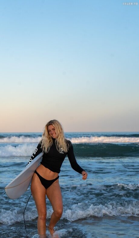 Emmi Schmidt star beautiful pictures