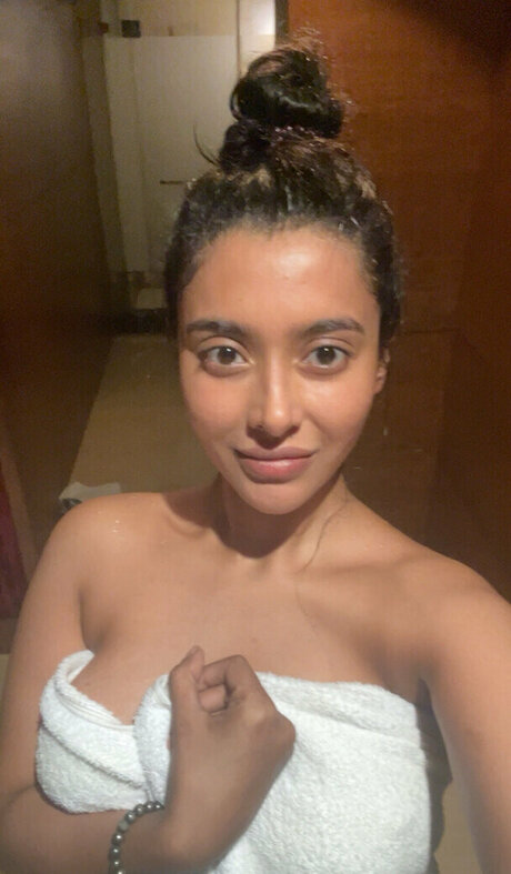 Thea D suuza sex model picture