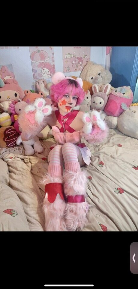 gloves onlyfans free photo