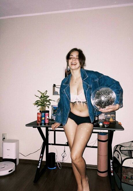 yulkachash star hot pictures